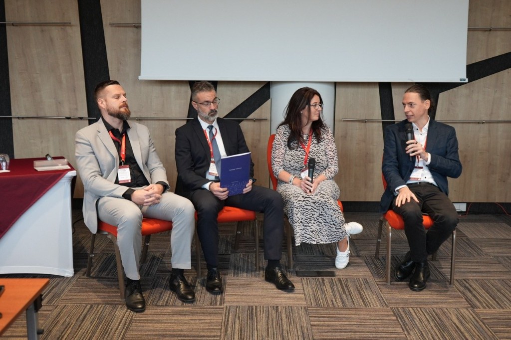 Moderování kulatého stolu na konferenci Průmysl 5.0