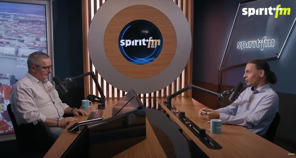 Radiointerview in der Spirit FM-Sendung Mi és Más